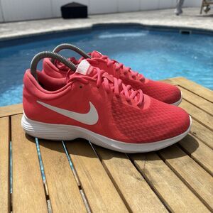 Nike Womens Revolution 4 908999-800 Coral Running Shoes Sneakers Size 7.5